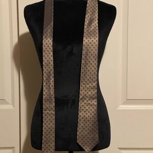 Elegant Patterned Tie by Mark Anthony